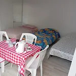 Δωμάτια σε οικογενειακή κατοικία Chez Lou Et Luche-Pringe